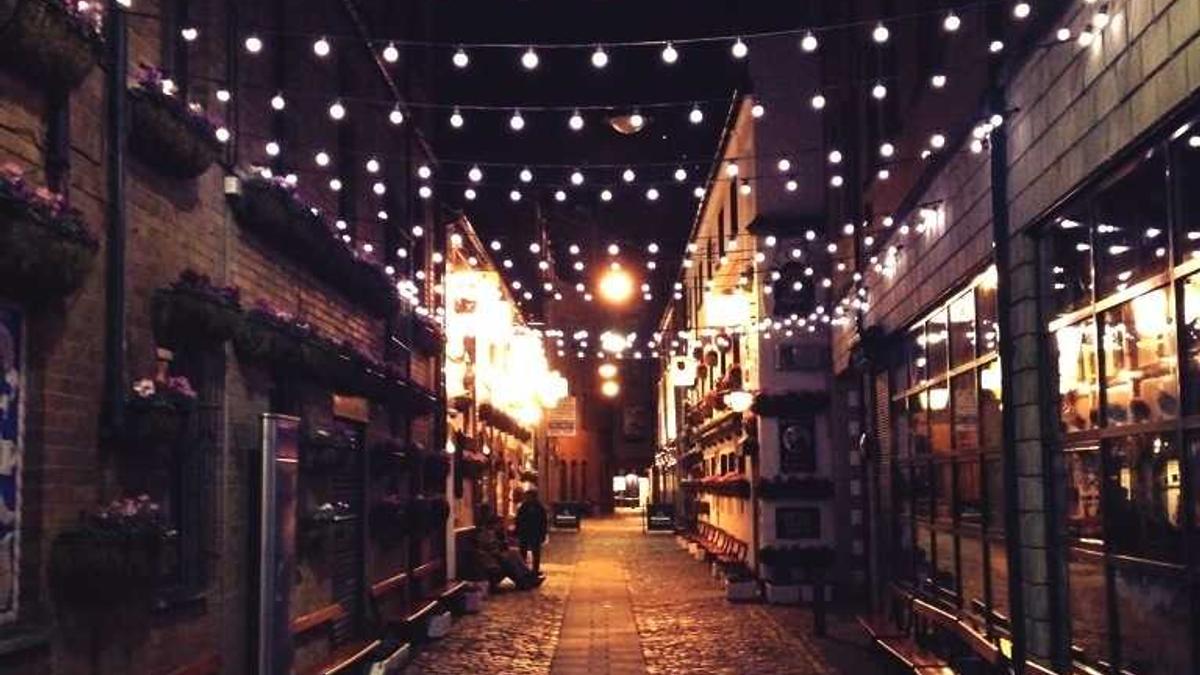 Malika Dzumaev Detailansicht: Malika Dzumaev